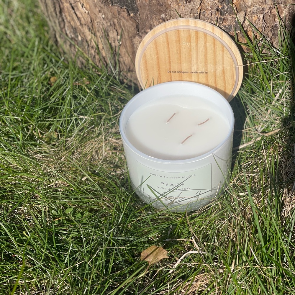 SOLD- Peace Aloe & Bamboo Scented Candle - White - Picture 2 of 3